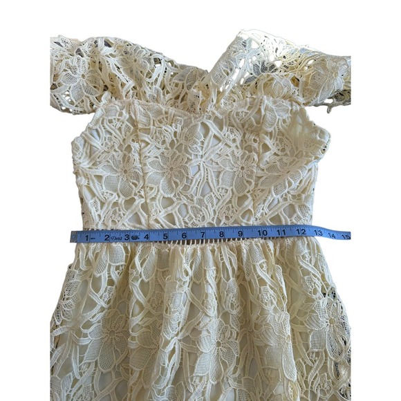 Astr Lemon Lace Off-Shoulder Midi Dress - Picture 10 of 11